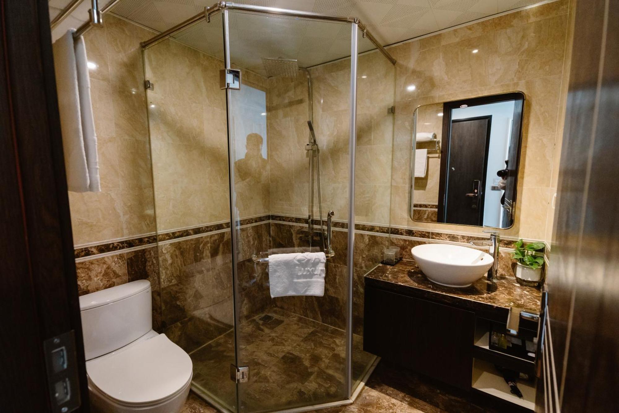 Hong Van Hotel ハノイ市 エクステリア 写真